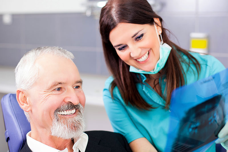 Dentures in La Palma